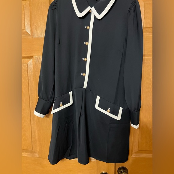 Tuckernuck Dresses & Skirts - Tuckernuck navy everly dress size L